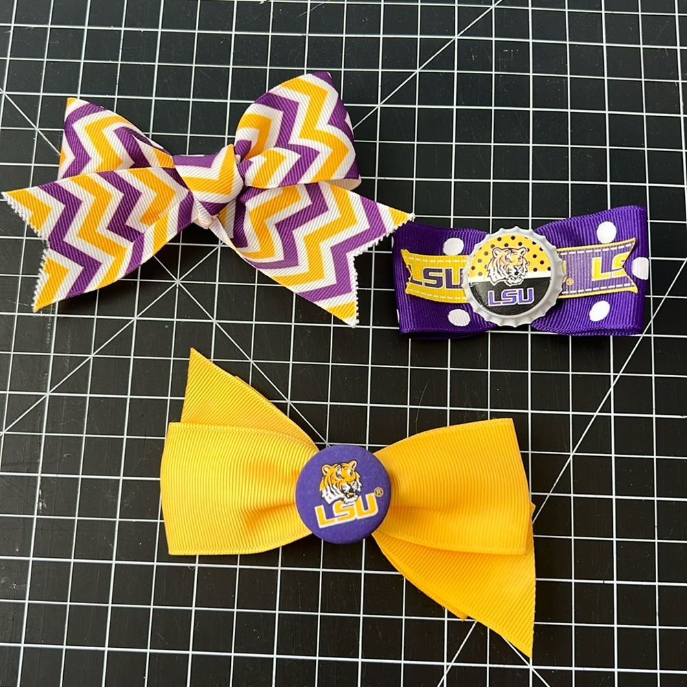 3 LSU bows